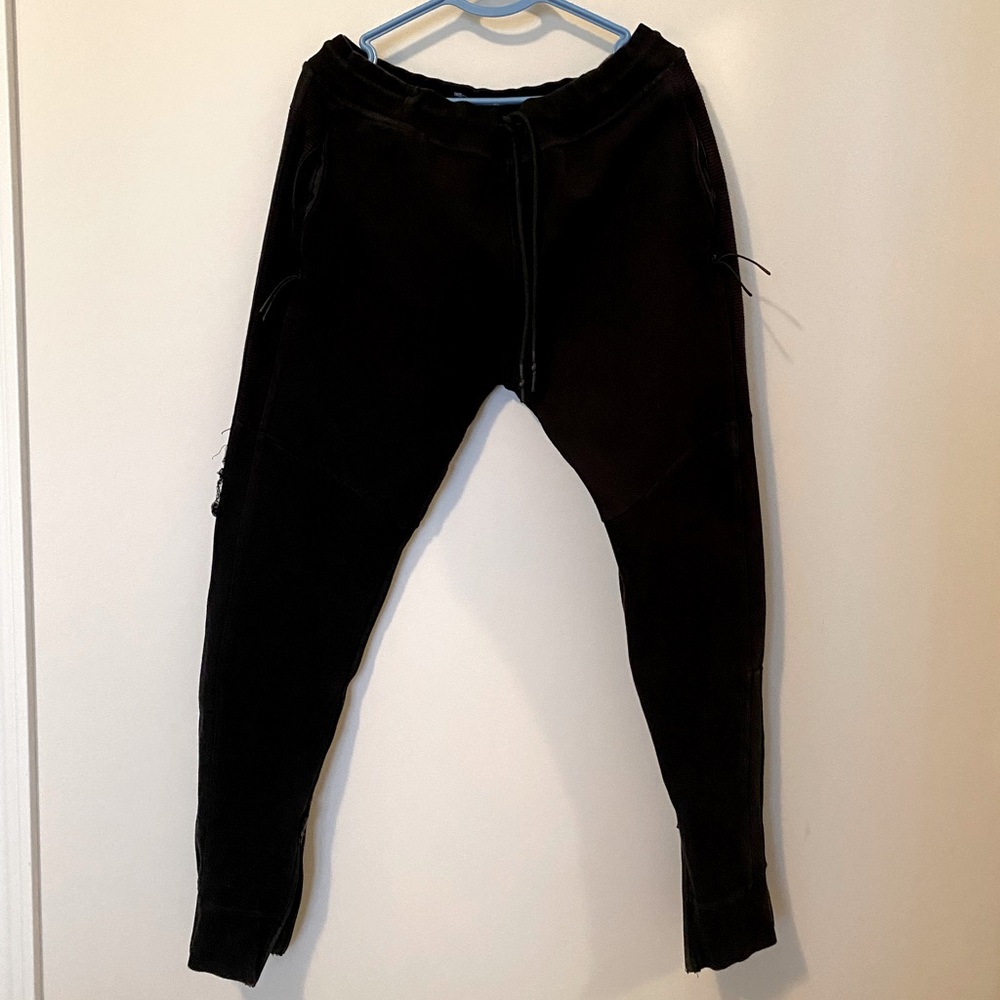 Pull and Bear premium sweatpants.